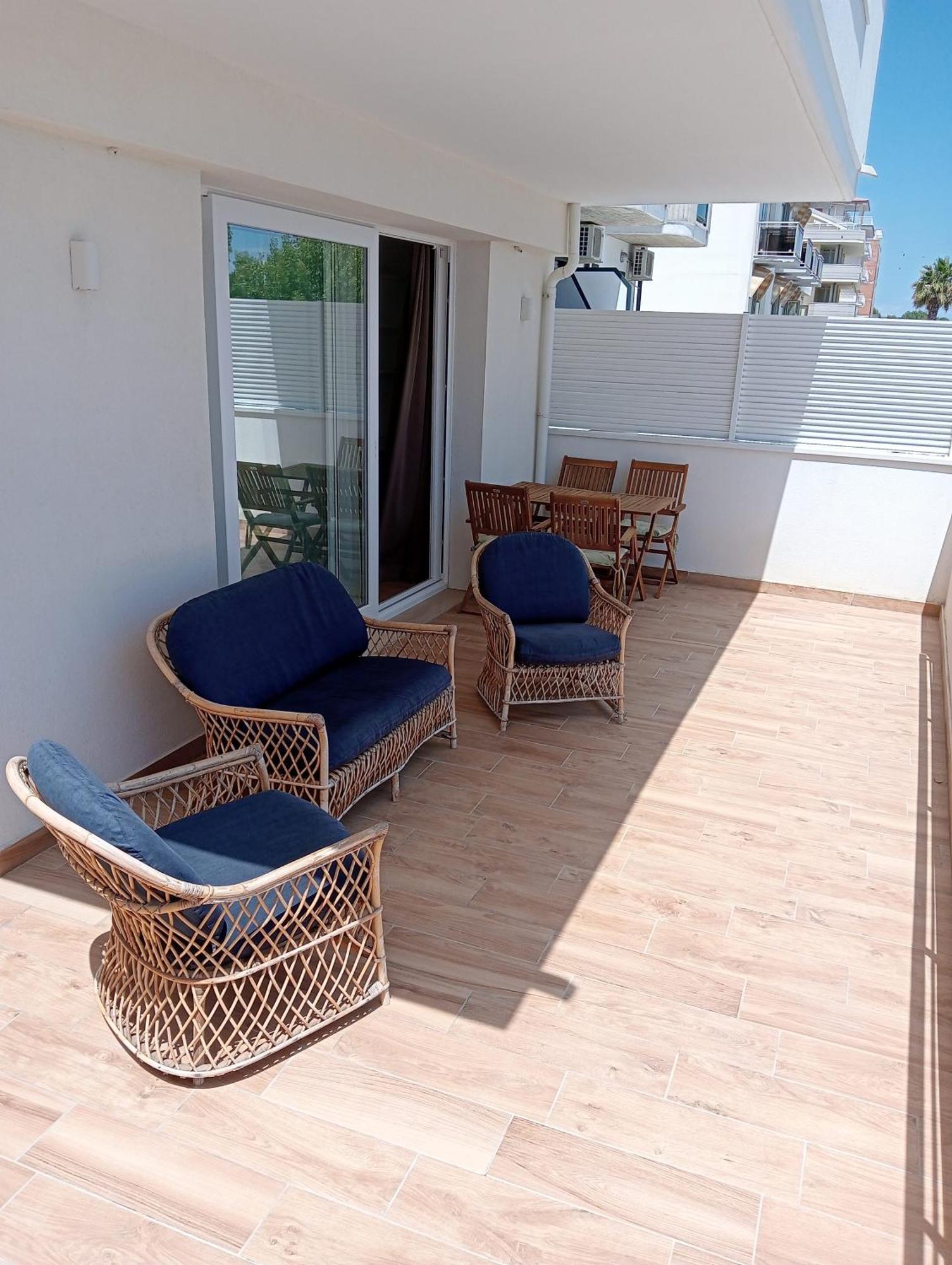 Hotel Flora Alba Adriatica Exterior photo